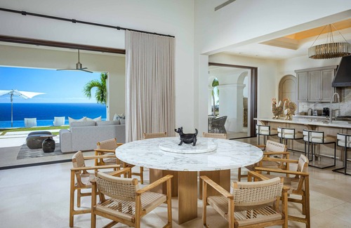 Palmilla Villa | Casa Katrina: Sophisticated Hilltop Retreat, Stunning Ocean Views, Infinity Pool, Palmilla Luxury