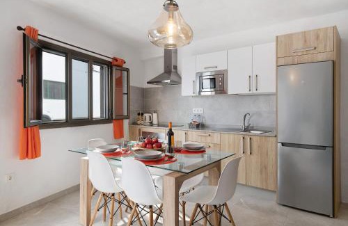 La Santa House | Casa Lía