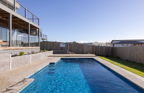 San Remo House | Casa La Pose San Remo gateway to Phillip Island