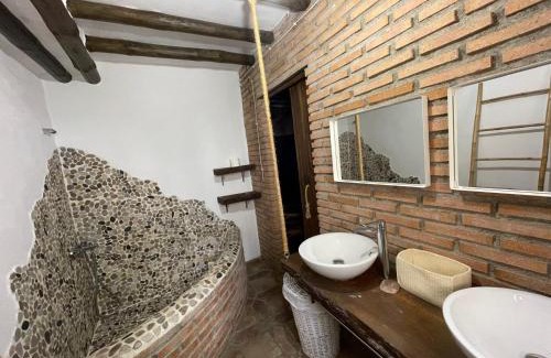 Almegijar House | Casa Las Cuadras