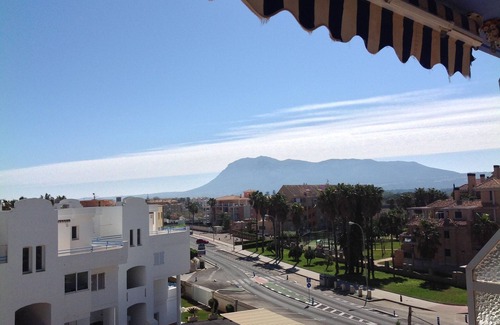 Denia Apartment | Casa Las Perlas, relax by the sea with a great view of the Montgo