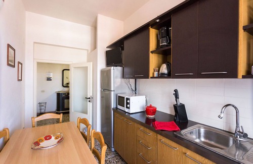 Follonica Apartment | Casa Laura Follonica 200 meteres from the sea/beach Wifi air/condition tv/sat