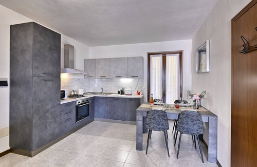 Gardola Apartment | Casa Ledio by Theater Home - with marvellous lake view