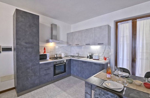 Gardola Apartment | Casa Ledio by Theater Home - with marvellous lake view