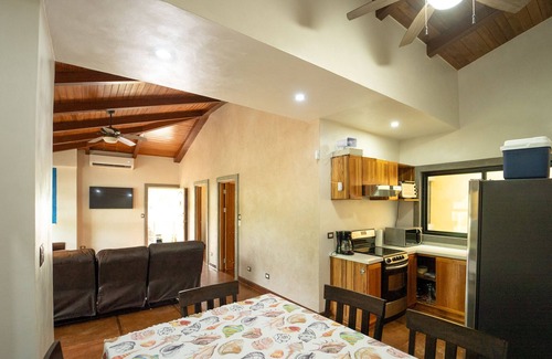 Avellanas Beach Apartment | Casa Libelula , Playa Avellanas