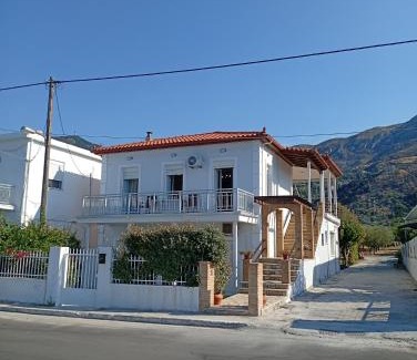 Xylokastro-Evrostina Apartment | Casa Limone