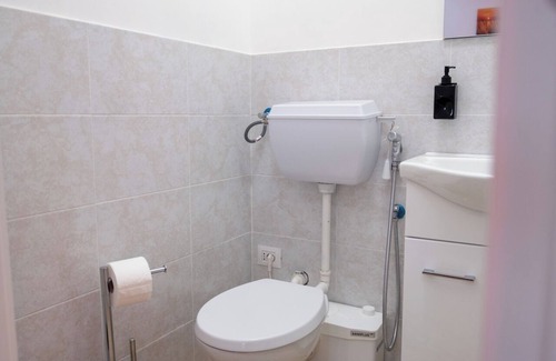 Rozzano Apartment | Casa Linda in Rozzano 3 rooms with 3 private bathrooms near Humanitas