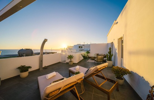 Puerto del Carmen Apartment | Casa Lola | Penthouse with huge terrace and sea views in the old town