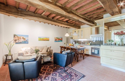 Capannori Apartment | Casa Lucchese, a farmhouse apartment with pool on the hills of Lucca