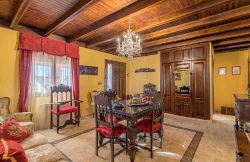 Fuentes de Andalucia House | Casa Ludima