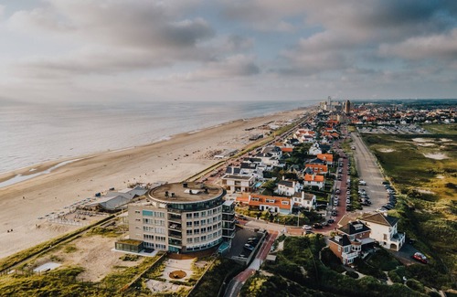 Zandvoort Apartment | Casa Luma: Apartment with free parking