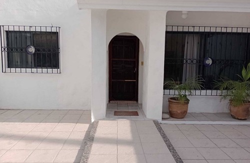 Barra de Navidad House | "Casa Luna". Spacious, quiet and minutes from the beach.