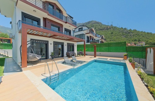 Oludeniz Villa | Casa Lykia - with pool & sea nearby in Fethiye/Öüdeniz