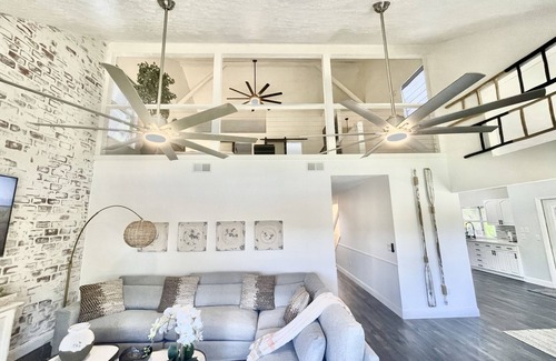 White City House | Casa Mágica con Hermosos Diseños, Cerca de la Playa