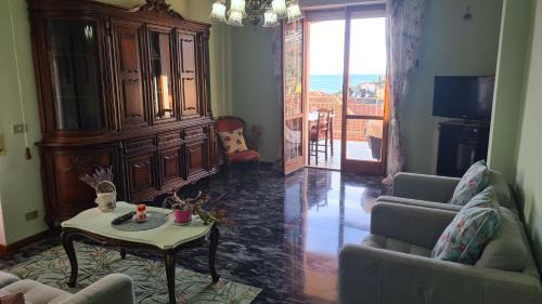 San Lorenzo al Mare Apartment | Casa MA.RE