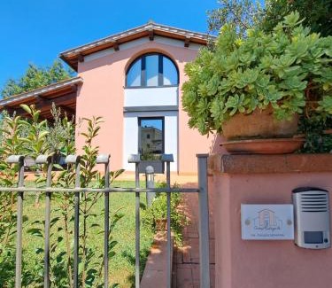 Terranuova Bracciolini Apartment | Casa Madrigale