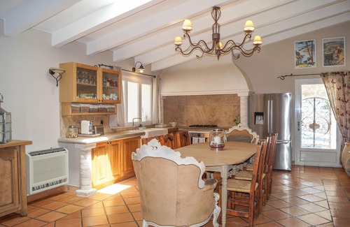 Bonifacio House | Casa Maestra, charming house with heated swimming pool