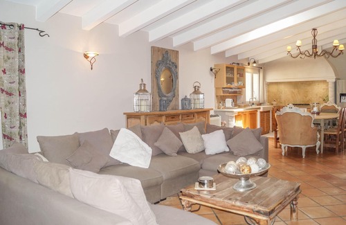 Bonifacio House | Casa Maestra, charming house with heated swimming pool