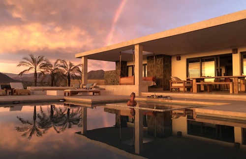 Cerritos House | Casa mALIbu view of ocean, pool , hot tub, one acre lot,3 minute walk to beach