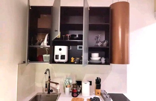 Turro Apartment | Casa MaMo: Design & Vintage above Subway: +Parking
