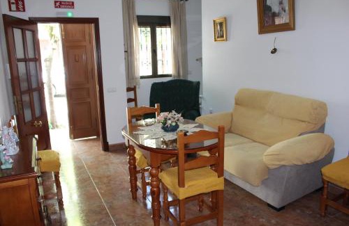 Prado del Rey House | Casa Manolito