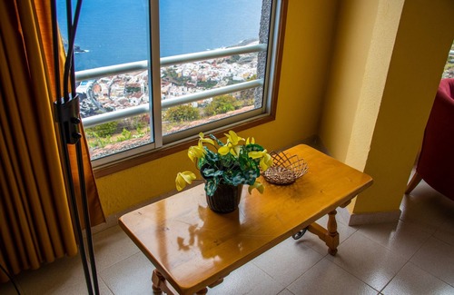 El Tanque Apartment | Casa Mara Three bed Apartment with Ocean View