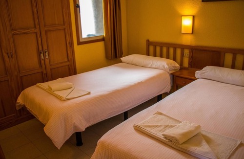 El Tanque Apartment | Casa Mara Twin bed Apartment with Ocean View