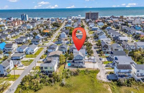 Cherry Grove Beach House | Casa Mare' Marsh Front 4BR/3B Private Home l Putting Green