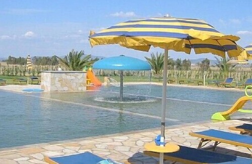Grosseto House | Casa Marieva D: A graceful apartment made of stone.