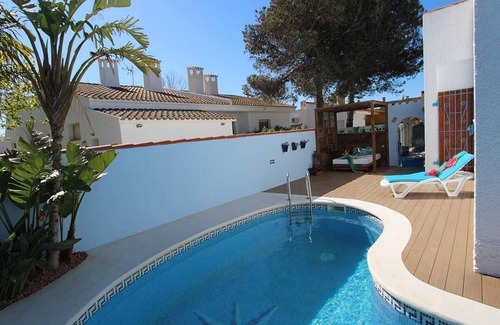 Riumar House | CASA MARINERA,Ideal house for your holidays near the sea, free wifi, optional air conditioning, private pool, pets allowed, dog’s beach