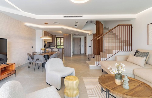 Istan House | Casa Masari - 3BR Townhouse in the mountains with sea views