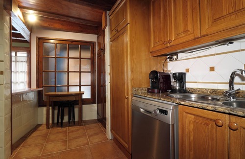 Betren House | Casa Mateo, Aranesa comfort of home in the Pyrenees and picturesque village.