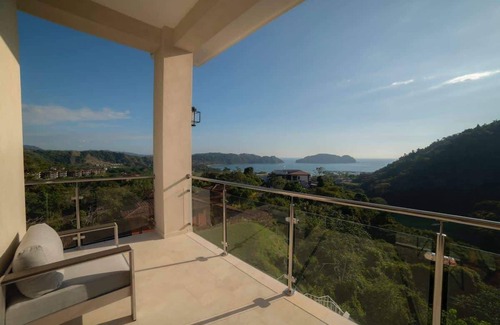 Jaco House | Casa Maverick Los Suenos Resort