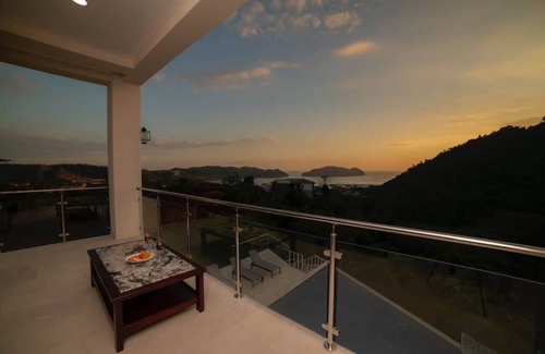 Jaco House | Casa Maverick Los Suenos Resort