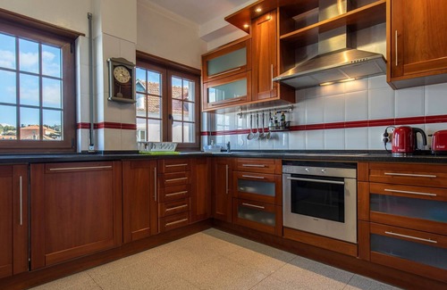 Sintra Apartment | Casa Miha - Two Bedroom Apartment, Sleeps 4