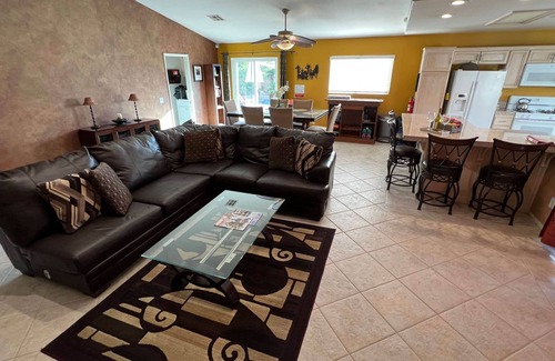 La Quinta House | Casa Milan 3BR/5Beds-LaQuinta Hm Lic.065016