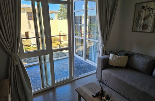 Walmer Apartment | Casa MK Cozy Apartment Centrally located, 5min from GQ airport