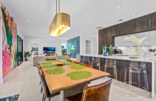 Tarpon River House | Casa Monstera | Heated Pool | Game Room | Golf