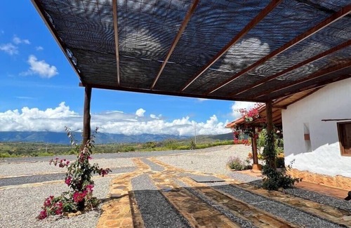 Caucasia House | CASA MORANESI