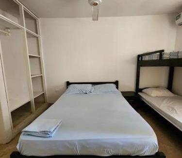 Tolu House | Casa Navarro Hostal - Junto al Mar