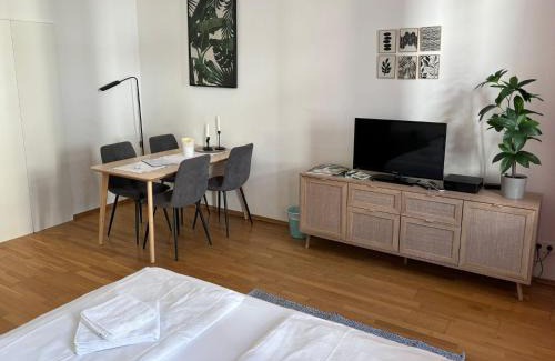 Brigittenau Apartment | Casa Nostra - Helle Wohnung - direkt am Augarten