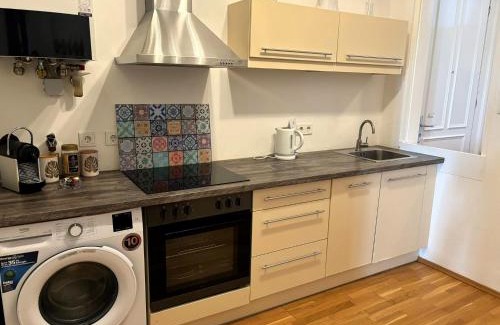 Brigittenau Apartment | Casa Nostra - Helle Wohnung - direkt am Augarten