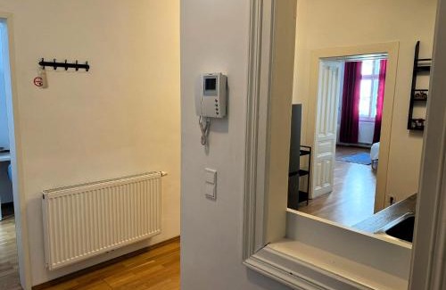 Brigittenau Apartment | Casa Nostra - Helle Wohnung - direkt am Augarten