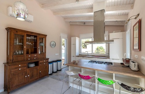 Sa Riera Villa | Casa Nuestra - A place of beauty, breathtaking landscapes, food, wine and fun.