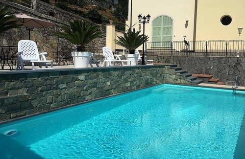 La Spezia House | Casa Nuria C: A modern and graceful studio apartment which faces the sun and the sea, with Free WI-FI.