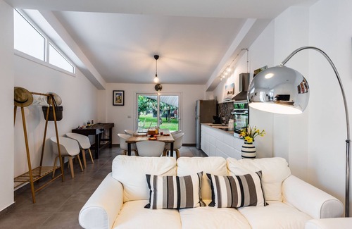 Coste House | Casa Oasi Agrumi e Mare by Wonderful Italy