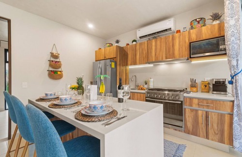 Tulum Villa | Casa Ohana~3BR w/Private Pool & Rooftop Jacuzzi, Gym, WiFi, & 5km to Beach
