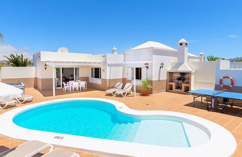 Matagorda House | Casa Olivina, Heated Pool - WiFi - Air Conditioning