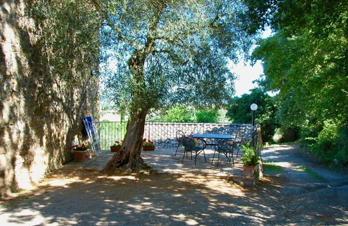 Paciano Apartment | Casa Paciano, near town, apartments with pool, Olivo