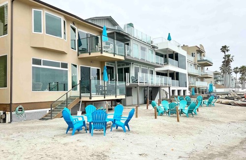 South Oceanside Villa | Casa Pacifica, Beachfront w/Fire Ring in Sand